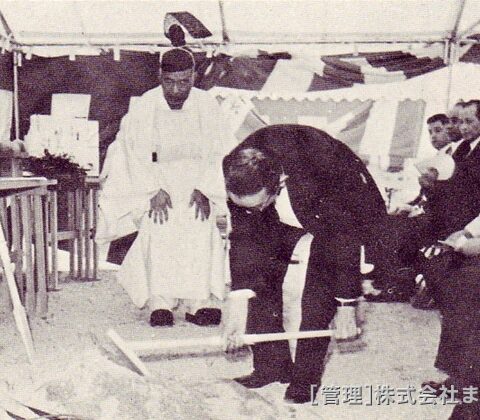市民会館くわいれ（昭和45年8月6日）